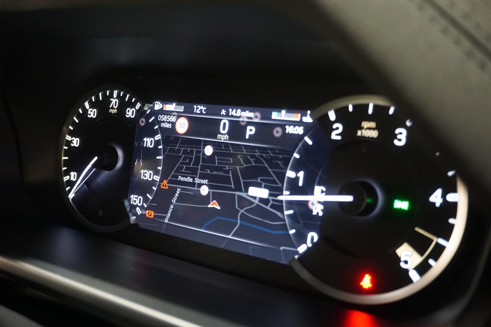 Land Rover Defender 90 3.0 D200 MHEV Hard Top SUV 3dr Diesel Auto 4WD SWB Euro 6 (s/s) (200 ps)